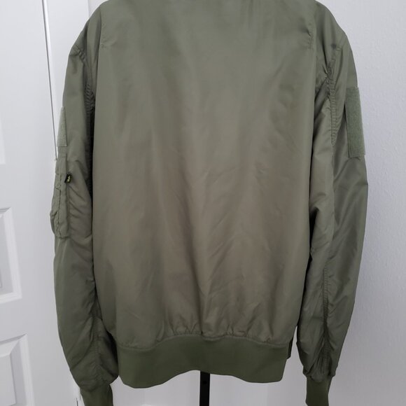(Pre-owned) Alpha Industries MA-1 Bomber Flight Jacket (Reversible) (XL) - Picture 3 of 10